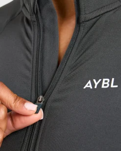 Adapt Seamless Jacket