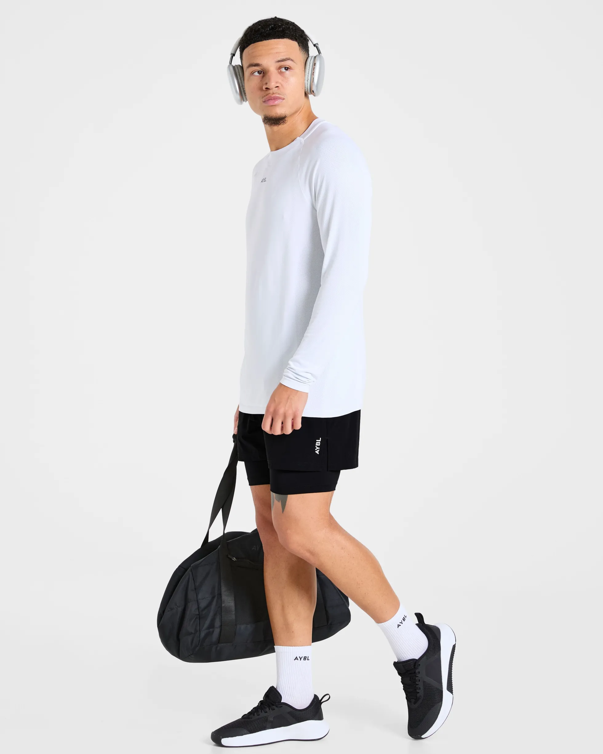 Attain Seamless Long Sleeve T Shirt