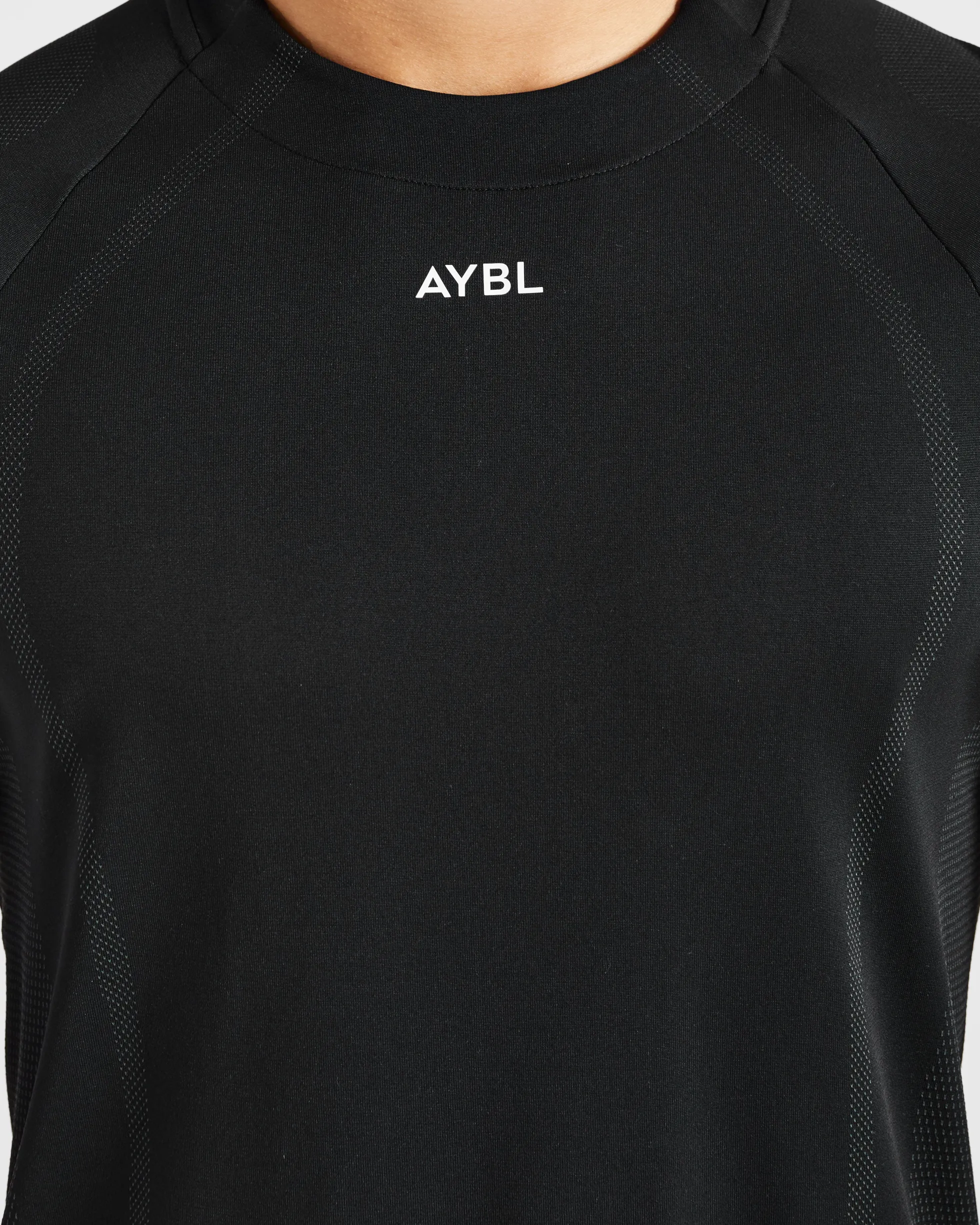 Attain Seamless T Shirt