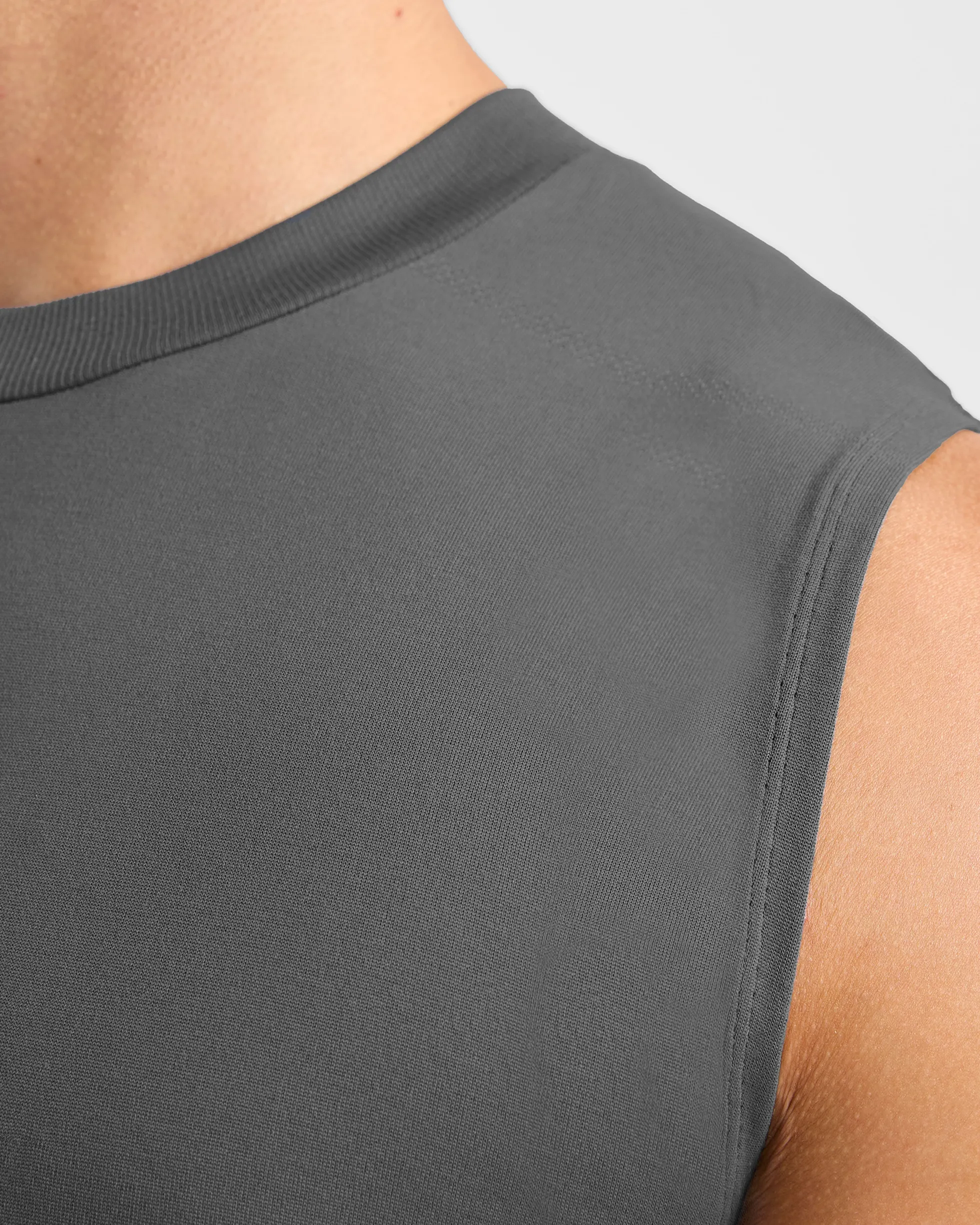 Attain Seamless Vest