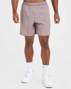 Core 7" Shorts