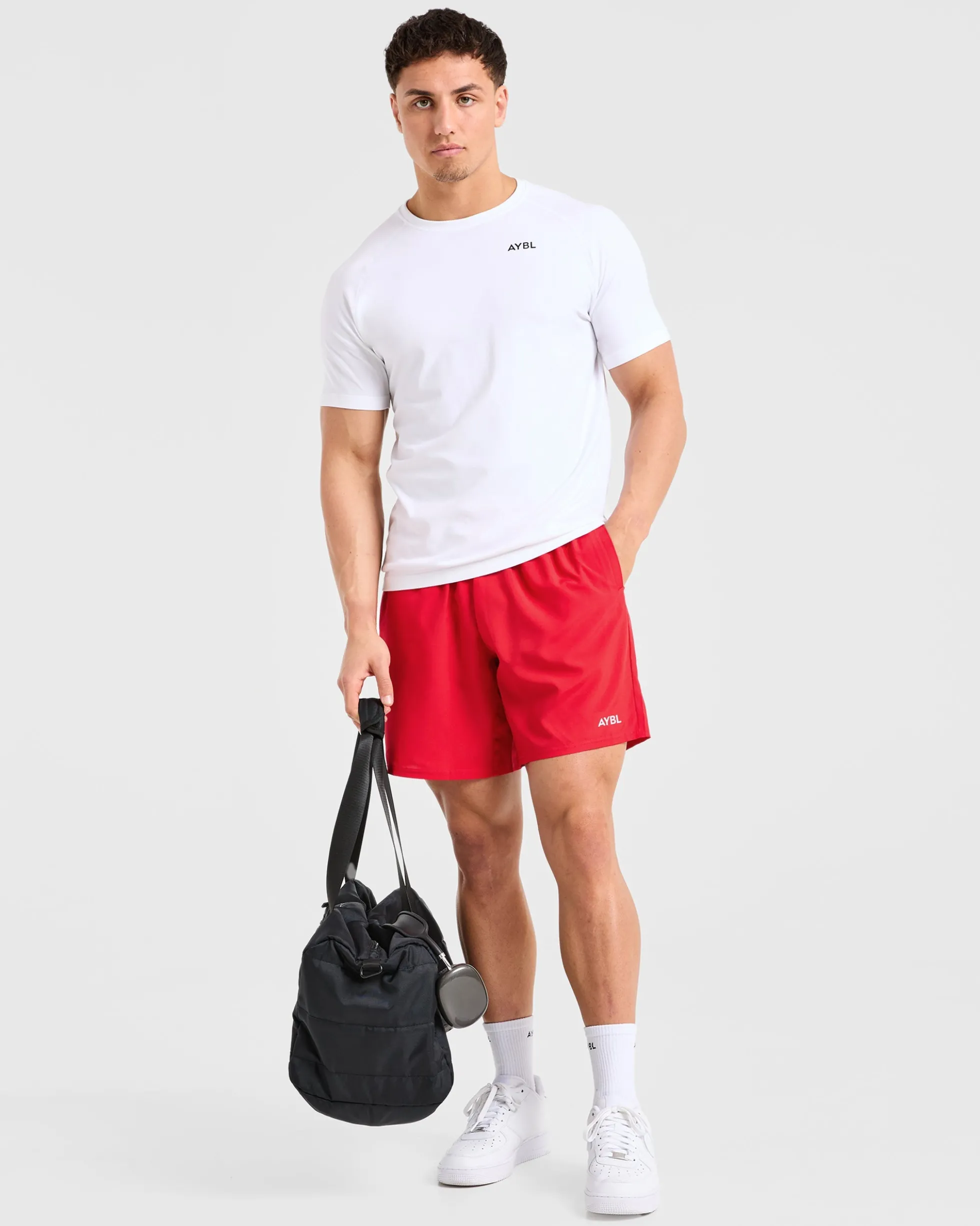 Core 7" Shorts