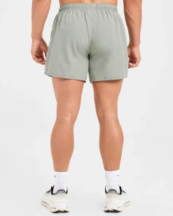 Core 5" Shorts