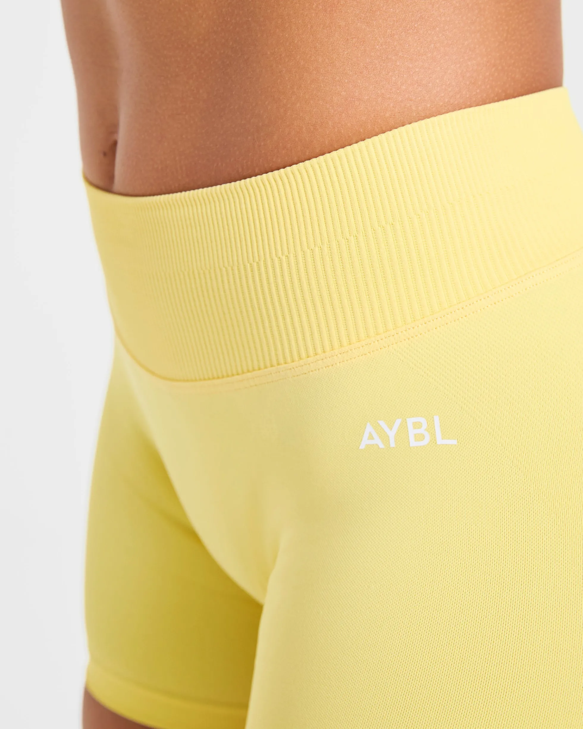 Enhance Seamless Shorts | 3.5"