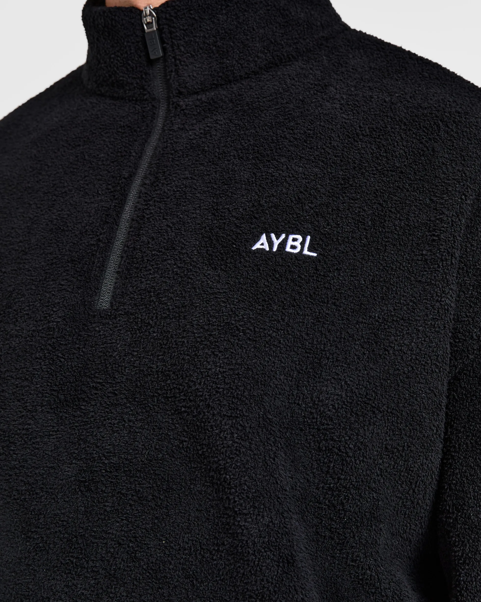 Essential 1/4 Zip Fleece