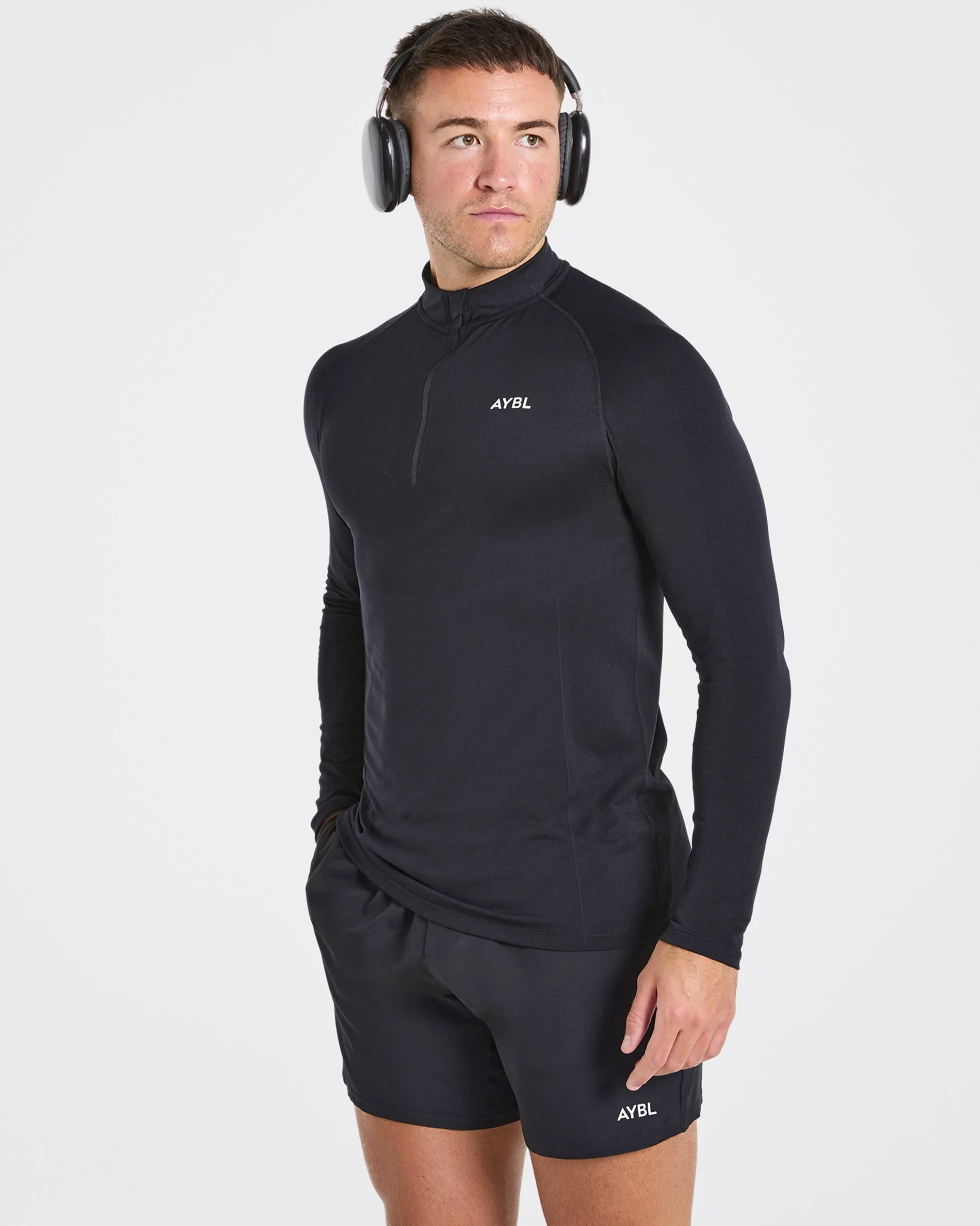 Essential Seamless 1/4 Zip Pullover