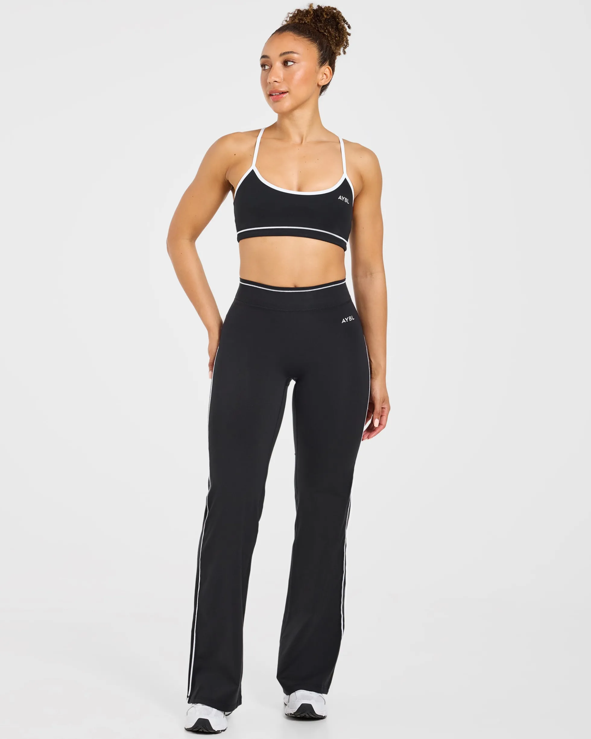 Form Flared Leggings