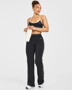 Form Flared Leggings