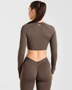 Physique Long Sleeve Crop Top