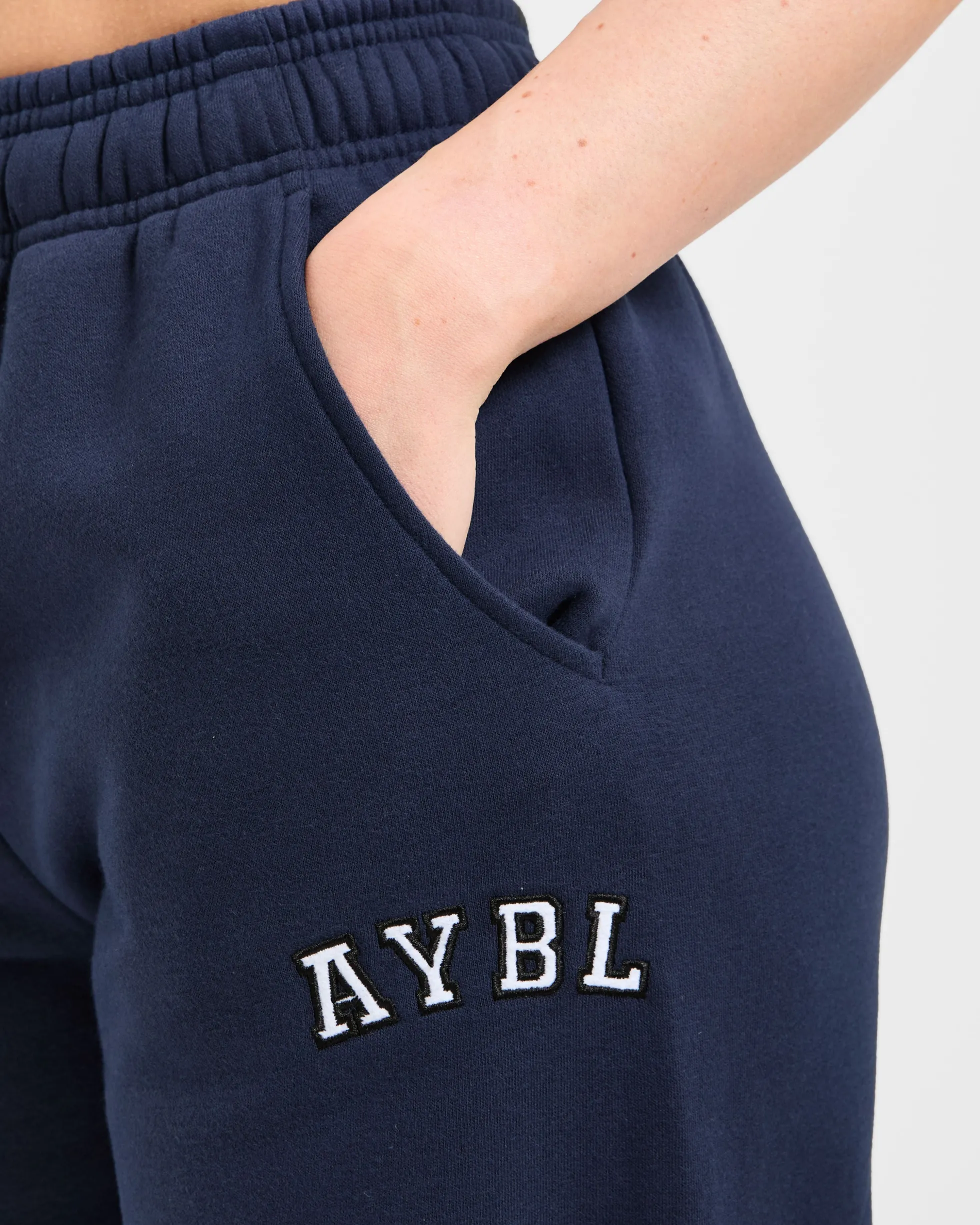 Varsity 2.0 Oversized Straight Leg Joggers